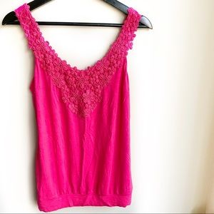 Aritzia Talula pink flowered tank blouse